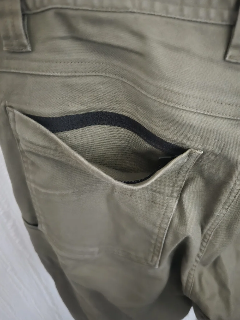 Livsn mens designs
